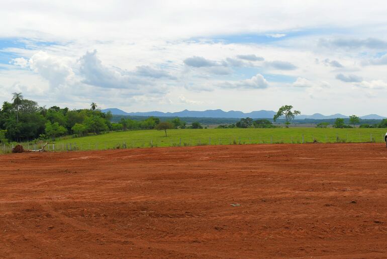 El Shopping se construirá en un predio de una hectárea y media frente al cruce Villarrica-Paraguarí en el acceso norte a la ciudad. 