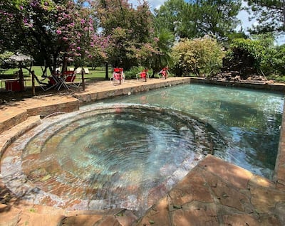 Piscina de Alte Liebe de Coronel Oviedo.