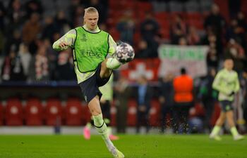 Erling Haaland, es el máximo goleador del Manchester City (48 goles), de la Liga Premier inglesa (32) y de la UEFA Champions League (12) en la presente temporada.