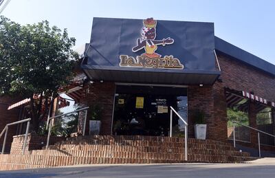 Para la comodidad de sus clientes, La Negrita cuenta con el servicio de entrega a domicilio.