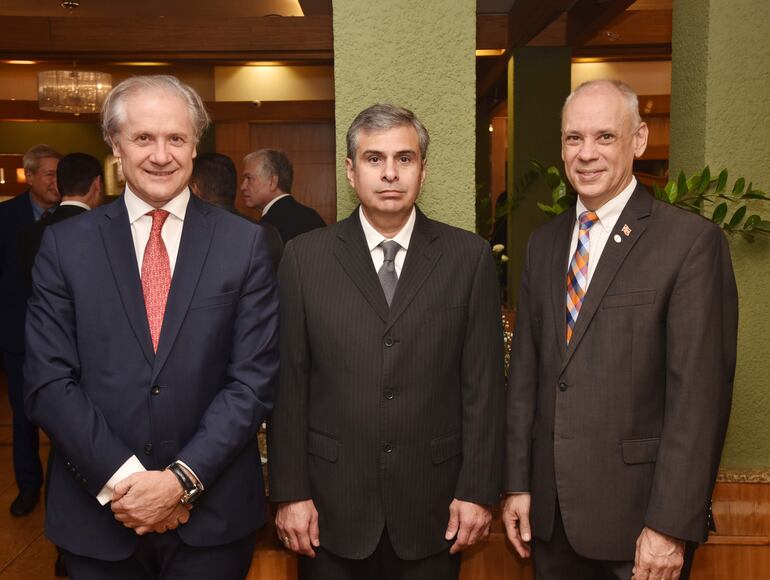 Jorge Srur, Jorge Jure y Cristian Cibils.