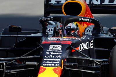 El holandés Max Verstappen de Red Bull compite hoy, en el Gran Premio de Fórmula Uno de México que se realiza en el Autódromo Hermanos Rodríguez en Ciudad de México (México).