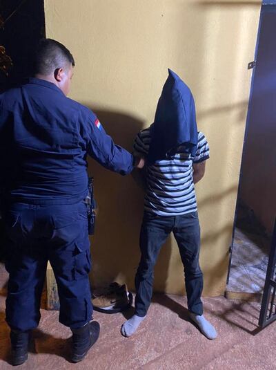 El hombre fue detenido y en su poder se encontró el celular de la víctima.