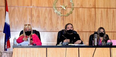 De izq. a der. las juezas María Teresa Rodríguez, Liliana Ruiz Díaz y Cristel Müller.