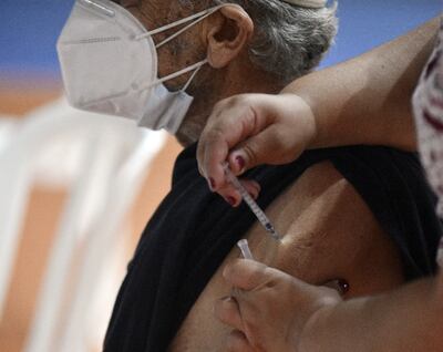 El Ministerio de Trabajo informó que colaboradores pueden pedir permiso para vacunarse contra el covid.