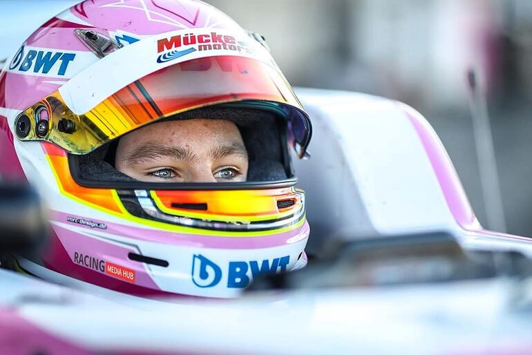 Joshua Duerksen compite en el certamen alemán e italiano de la Fórmula 4 por segunda vez consecutiva.