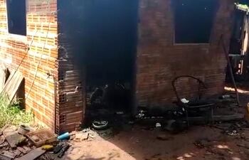 Adulto mayor pierde la vida tras quedar atrapado en su vivienda que ardió en llamas.