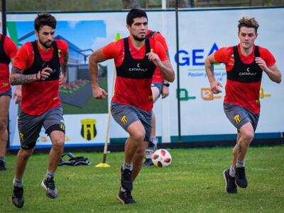 Los jugadores de Guaraní durante el entrenamiento del lunes 22 de junio en el Comité Olímpico Paraguayo.