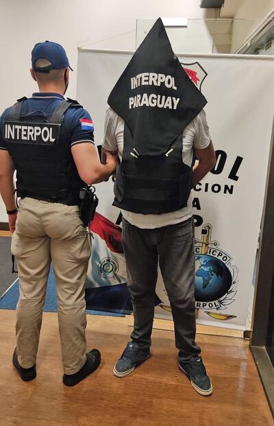 Néstor Cabrera Cáceres fue extraditado anoche desde Argentina para ser juzgado por el crimen de su expareja, ocurrido en 2007.