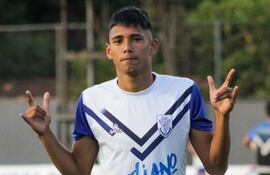 Fredy Vera, jugador de Ameliano. 29 de Noviembre de 2022