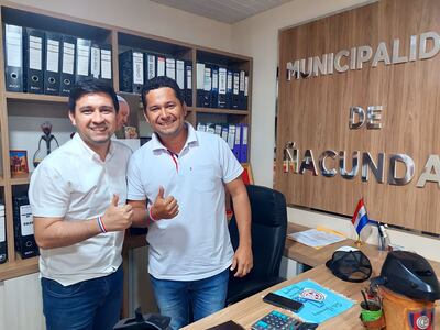 El ministro Edgar Colmán se reunió con el intendente Rafael Ramírez, en el predio de la Municipalidad de Ñacunday.