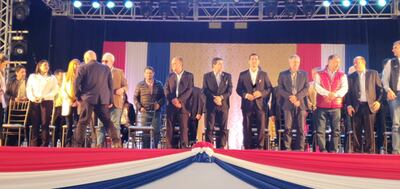 El acto inaugural de la Expo Santa Rita contó con la presencia de autoridades locales, departamentales y nacionales.