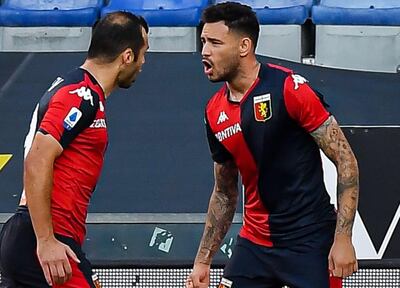 Arnaldo Antonio Sanabria Ayala (d), en la celebración de su gol.