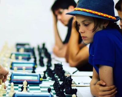 Helen Montiel de 13 años con variadas presentaciones.