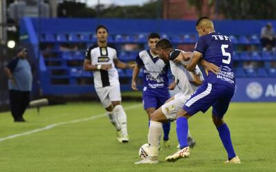 Tacuary y Ameliano juegan el clásico de barrio en Villa Elisa