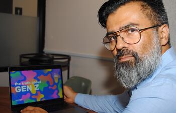 Josafat Solís, director regional de Estrategia para América Latina y el Caribe en McCann Worldgroup refirió que los de la generación Z se sienten ciudadanos del planeta, creen que lo que hace uno, instituciones y empresas incluidas, repercute en todos, son conscientes de los problemas de la sociedad y de que cada uno debe ayudar a resolverlos.