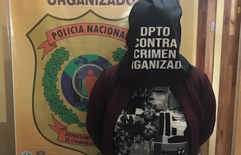 Audry Luján Núñez, exfuncionaria municipal detenida por presunta estafa.