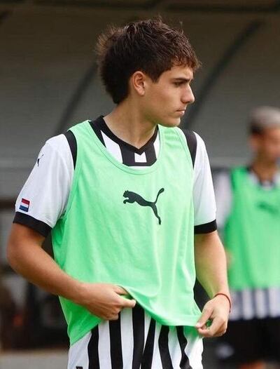 Shamel Fernández Batistuta debutó en la Reserva de Libertad, que dirige Juan Eduardo "Mágico" Samudio.