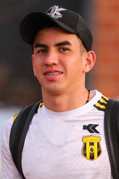 Romeo Benítez (19) lleva 13 juegos y dos goles este año con el Cacique.