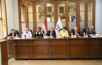 Miembros del Jurado de Enjuiciamiento de Magistrados (JEM).