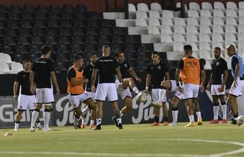 Olimpia, Libertad, Blanco y negro.