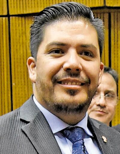 Después de dos años de postergar con chicanas su procesamiento, el diputado Carlos Portillo fue llamado a audiencia preliminar.