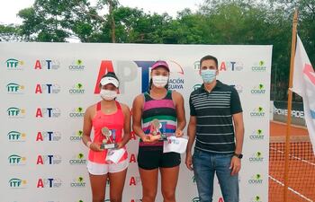 Leyla Brítez Risso y Paulina Franco Martinessi buscarán dejar bien en alto a nuestro país en 18, damas.