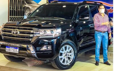 Foto publicada por la firma automotriz de la compra realizada por Fredy González, exgerente general del Indert.