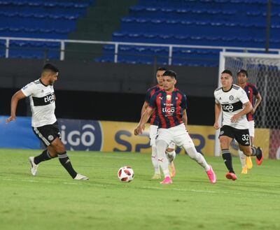 Salvo Alexis Duarte, de Cerro Porteño a quien se lo ve atrás, a la derecha, el resto de los protagonistas volverán a verse este domingo.