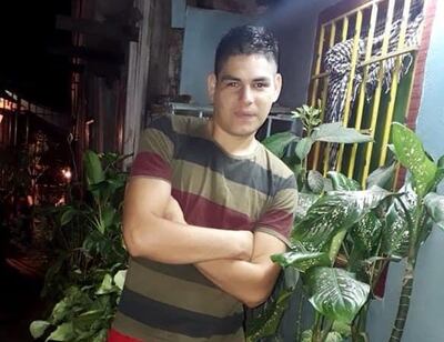 El presunto autor del homicidio es Daniel Benítez, vecino de la fallecida, quien se encuentra prófugo.