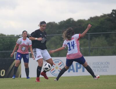 Las chichas del libertad-Limpeño golearon y volvieron a la cima.