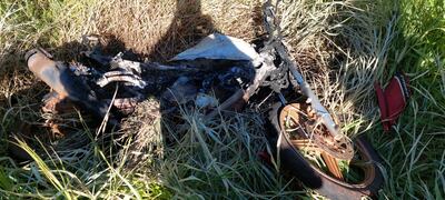 Motocicleta hallada muy cerca del cadáver, que se presume era de él.