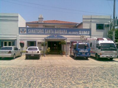 En 1998 nace el Sanatorio Santa Bárbara en un lugar propio sobre la avenida Santísima Trinidad.