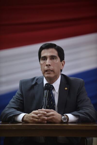 Ministro Federico González.