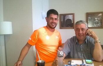 Carlos Jara Lezcano (i) y Carlos Jara Saguier (d).