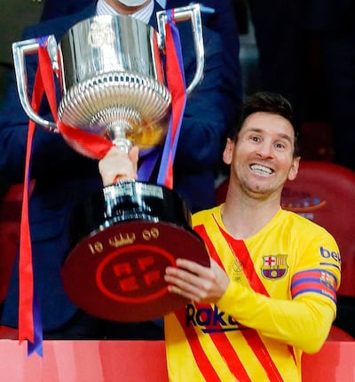 Lionel Messi, 33 años, suma 36 títulos, 35 con el Barcelona.