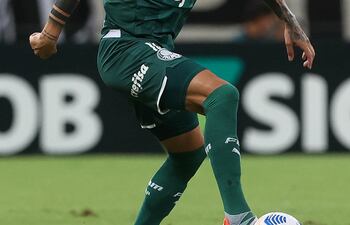 Gustavo Gómez, el zaguero paraguayo capitán del Palmeiras.