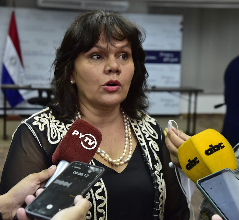 La viceministra de Educación Superior, Celeste Mancuello, indicó que los institutos de formación deben promocionar sus ofertas académicas.