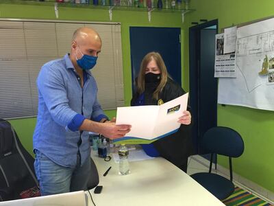 Fiscala Liliana Alcaraz, en sede de la empresa Agua Bes.