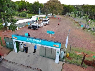 Vacunatorio habilitado en el Parque de Villa Elisa.