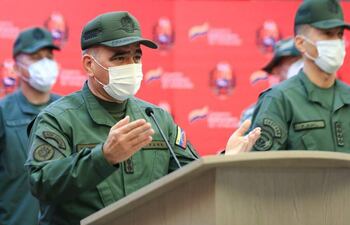 El Ministerio de Defensa de Venezuela confirmó este sábado el secuestro de ocho militares por parte de grupos irregulares colombianos.