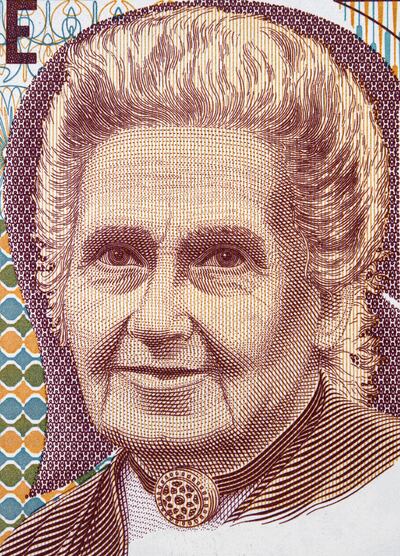 Retrato de María Montessori en un billete.