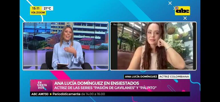 Denise Hutter conversando con Ana Lucía Domínguez en el programa Ensiestados de ABC TV. (Gentileza)