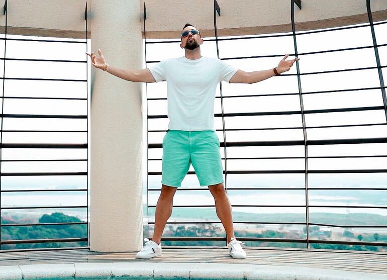 Nacido en los Estados Unidos, de madre paraguaya, el cantante Tony DA G continúa enfocado en su carrera como artista.