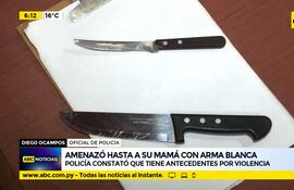 Amenazó hasta a su mamá con arma blanca