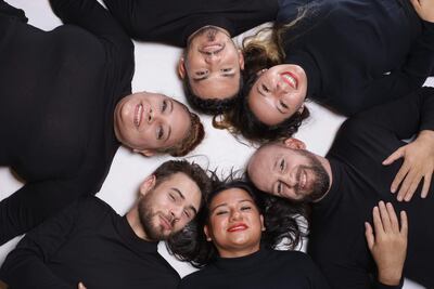 Con un variado elenco de actores "Shakespeare...el amor y nosotros" pondrá en escena fragmentos de cuatro obras emblemáticas del dramaturgo inglés William Shakespeare.