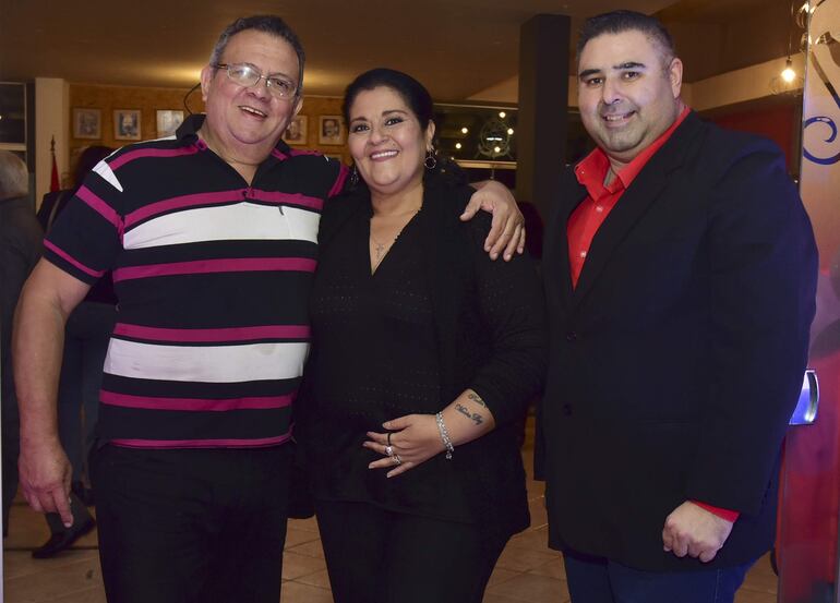 Beto Rodríguez, Nancy Ortigoza y Néstor Espínola.