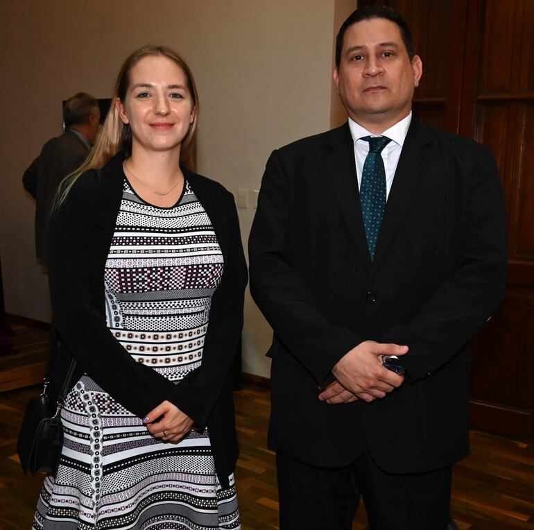 Sinja Randt y Adilio Celle Insfrán.
