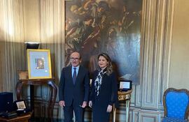 Federico Cafiero Di Raho, procurador nacional antimafia, con la ministra de Justicia Cecilia Pérez Rivas, en su visita a Italia,