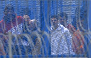 Presos son vistos en los patios del Centro de Rehabilitación Social Regional Sierra Centro Norte, en la ciudad de Latacunga (Ecuador). (EFE, archivo)
